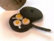 Black Poached Egg Pan